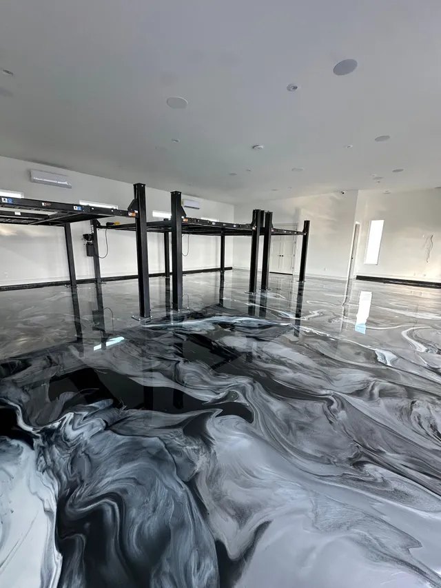 Metallic epoxy garage floor